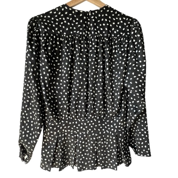 Women's ARGENTI BOUTIQUE blouse print point top black & white casual button 10. - Picture 6 of 10